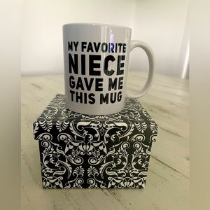 Mug in cute box